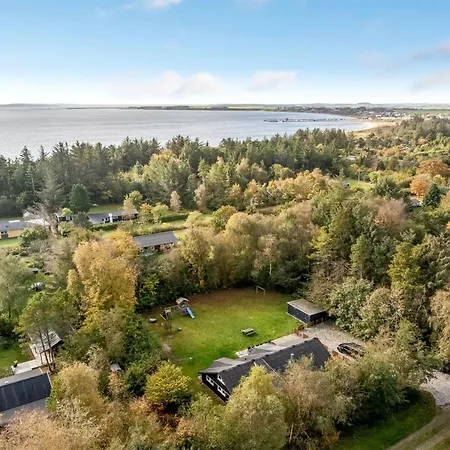 Eisa - 300m To The Fjord By Interhome *