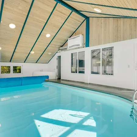 Holiday home Eisa - 300m To The Fjord By Interhome *