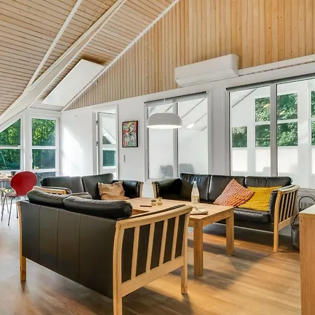 Eisa - 300m To The Fjord By Interhome Holiday home