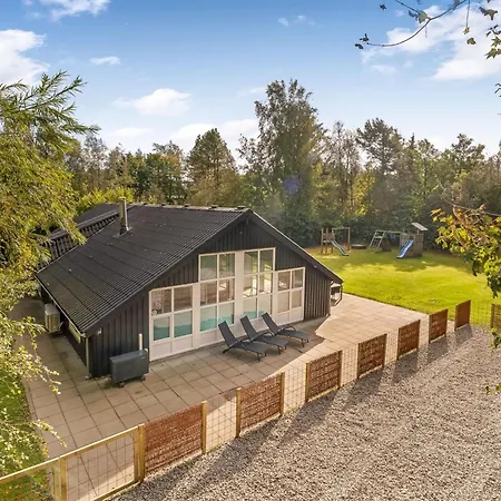 Holiday home Eisa - 300m To The Fjord By Interhome *